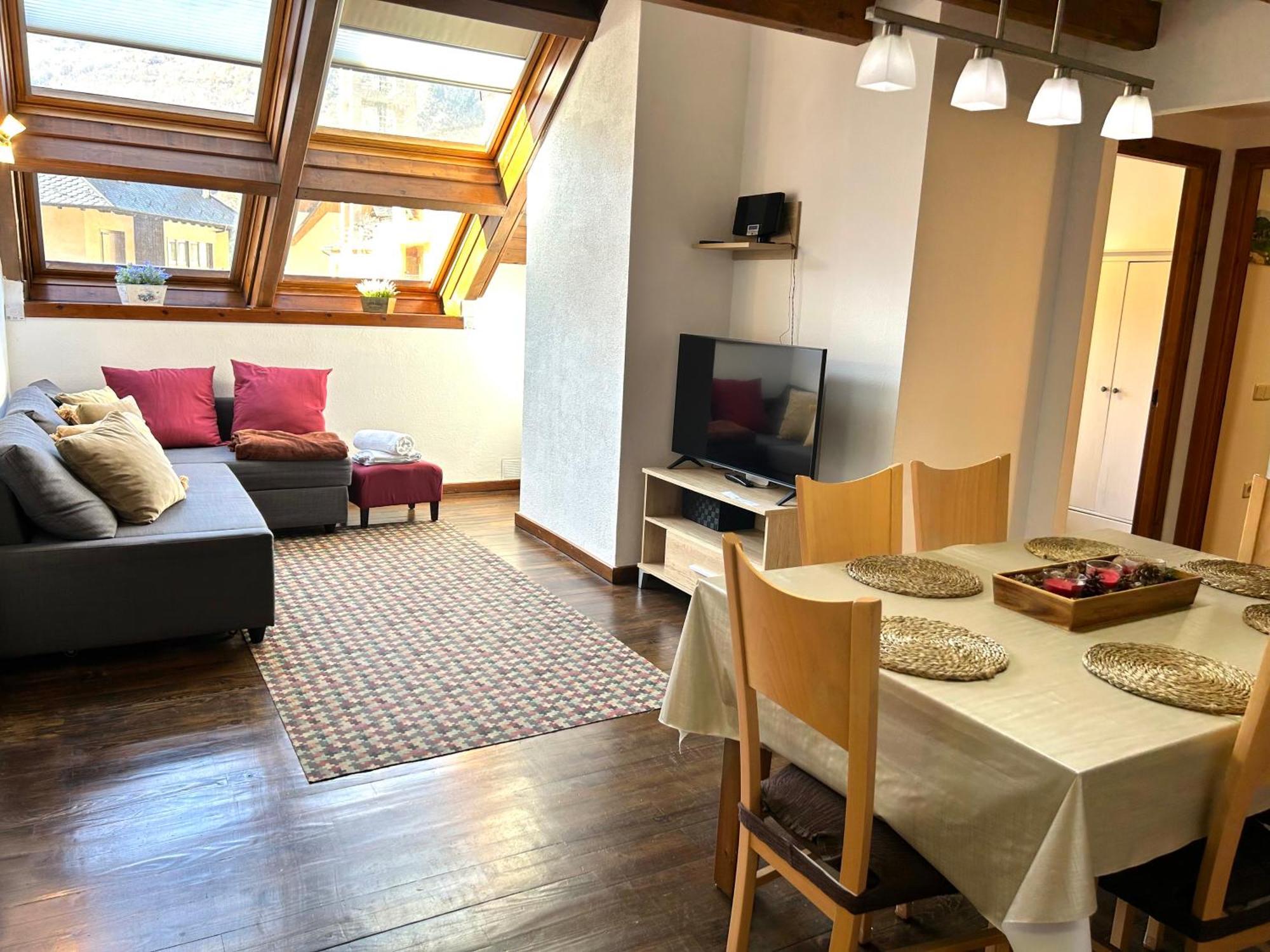 Esterri Apartamento Ideal Familias O Grupos Con Wifi Esterri d'Àneu Exterior foto
